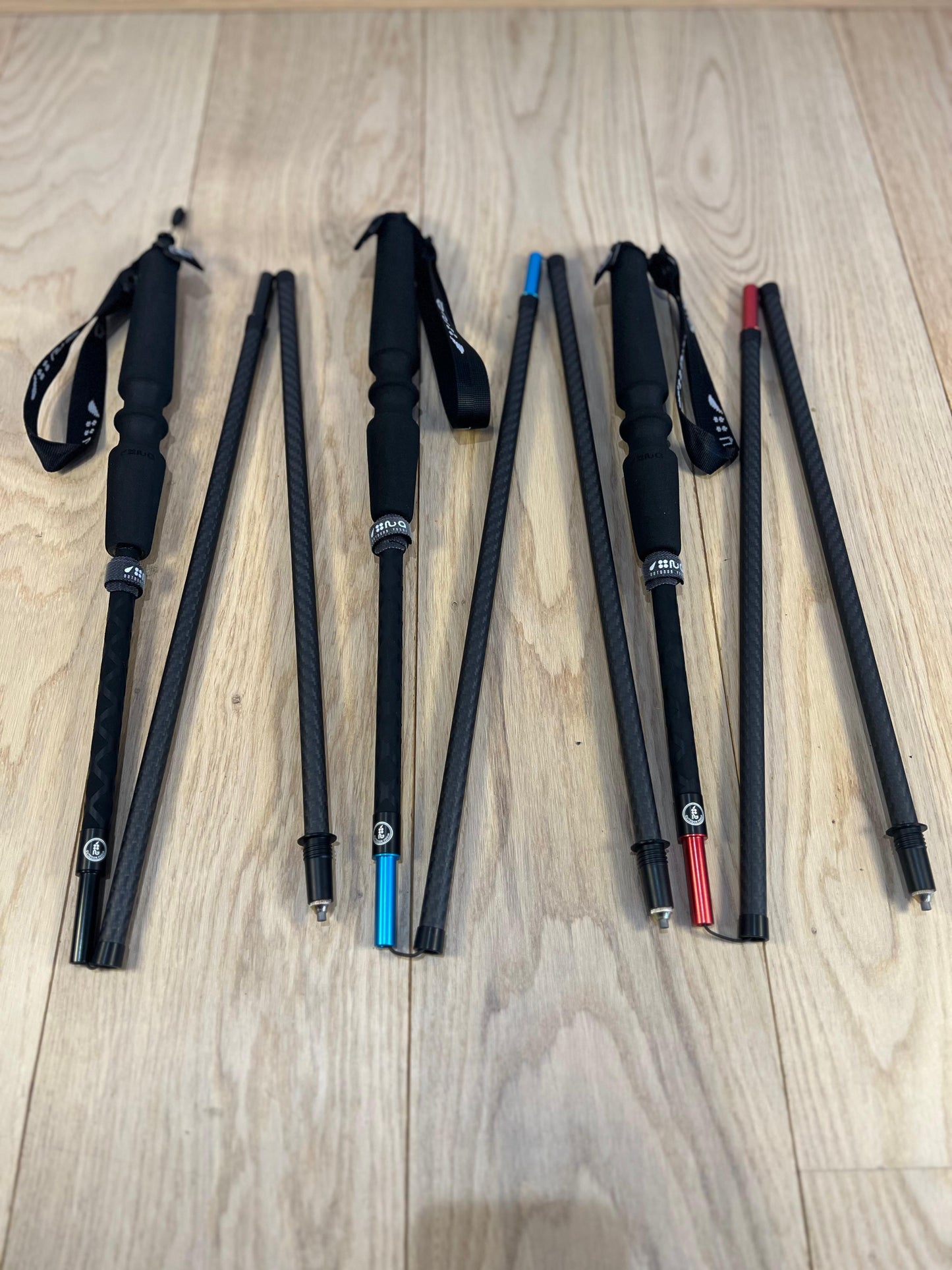 Bâtons Z-Poles Ultra-légers en Carbone - Fait Main (Édition Limitée)