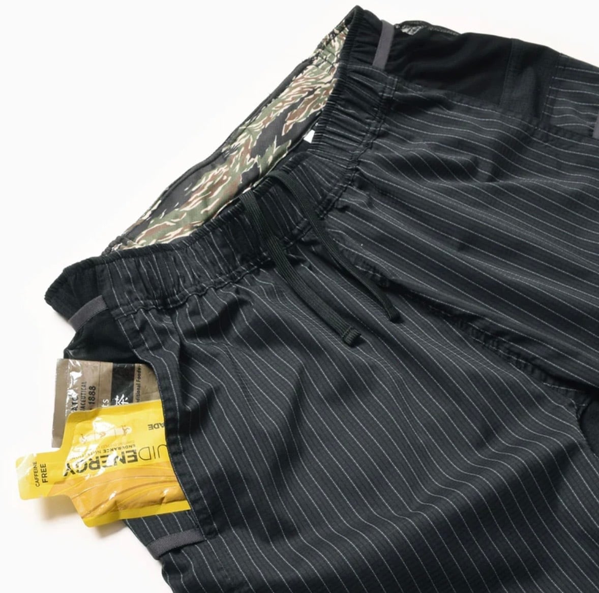 Mountain Martial Arts (MMA) 7-pockets Run Shorts V8 (Noir)