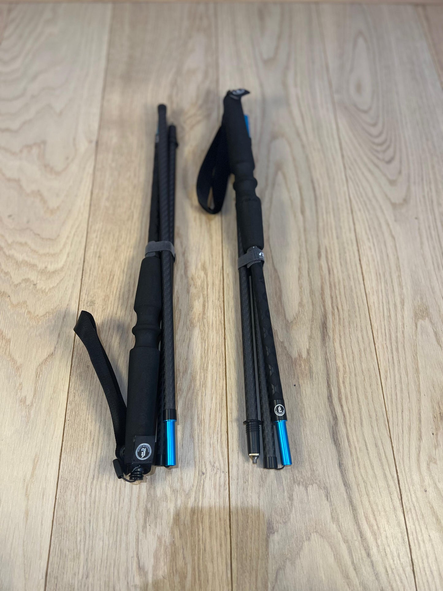 Bâtons Z-Poles Ultra-légers en Carbone - Fait Main (Édition Limitée)