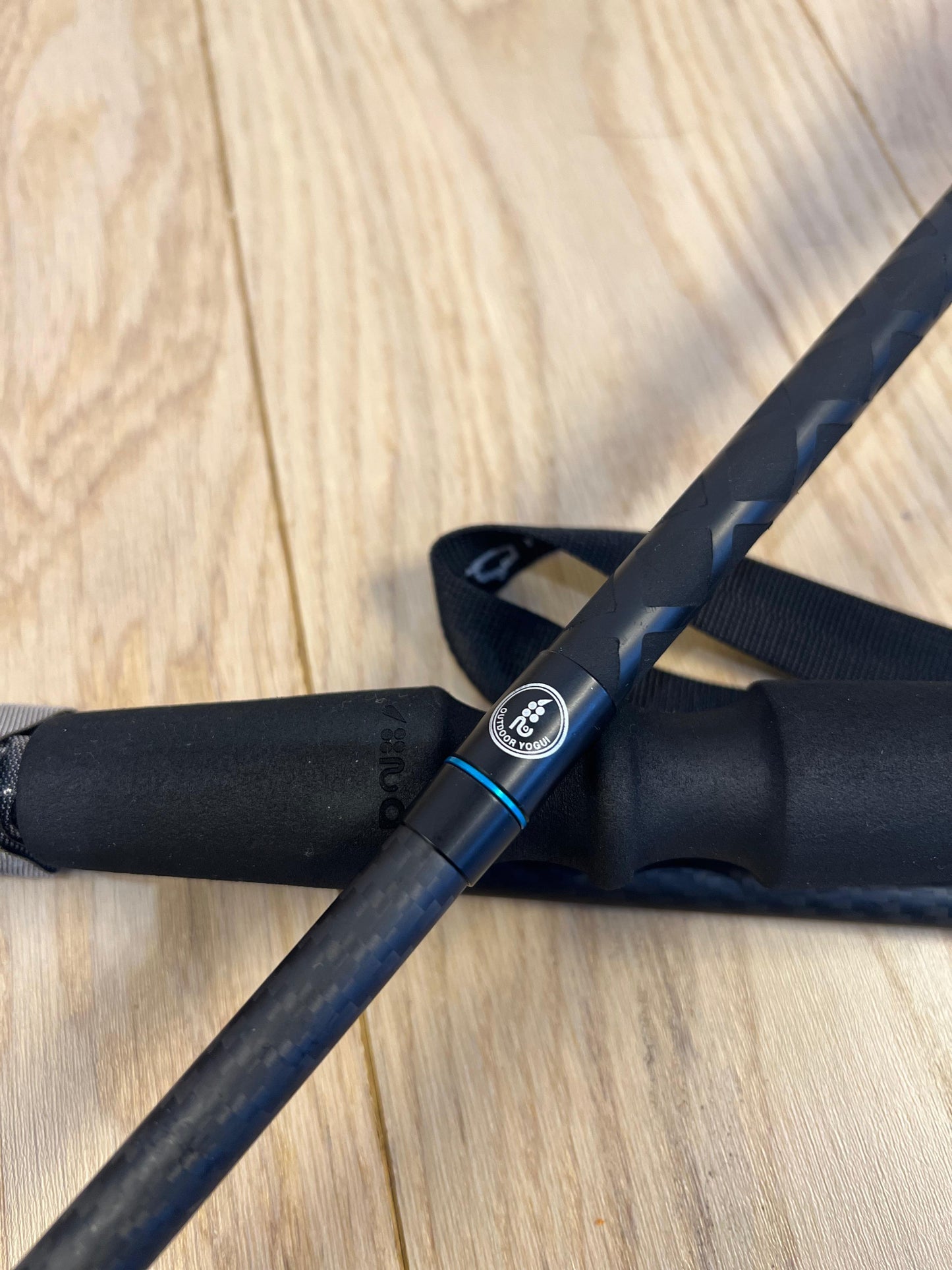 Bâtons Z-Poles Ultra-légers en Carbone - Fait Main (Édition Limitée)