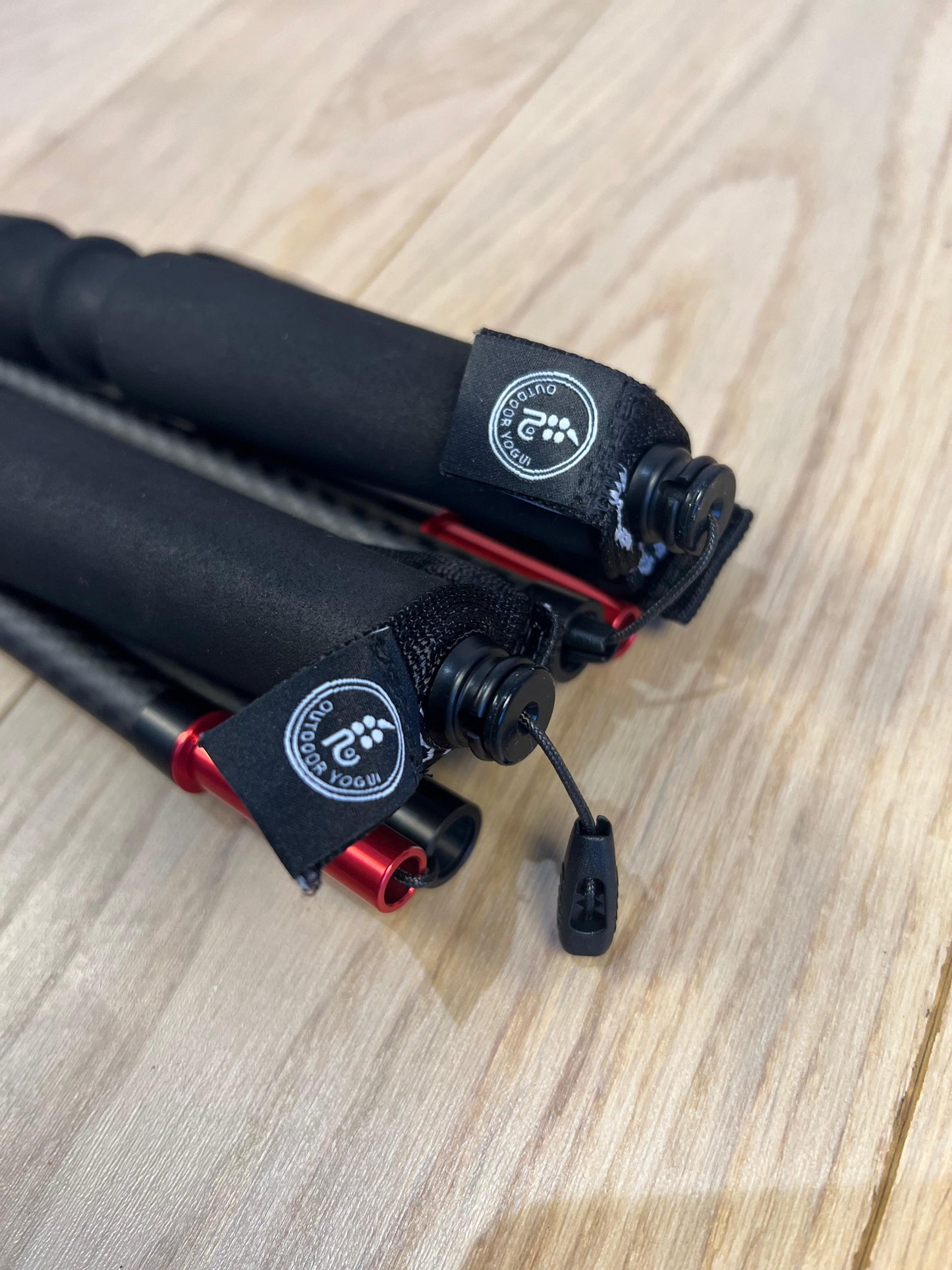 Bâtons Z-Poles Ultra-légers en Carbone - Fait Main (Édition Limitée)